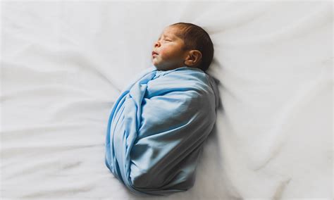 PSO ir UNICEF logotipai su Naujagimiui palankios ligoninės koncepcija