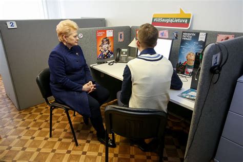 Prezidentė Dalia Grybauskaitė lankosi Medeikių vaikų namuose