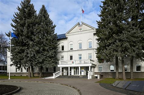 Naujų specialistų pareigybių aprašas