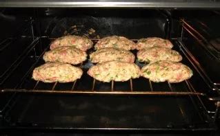 Orkaitėje kepami zrazai