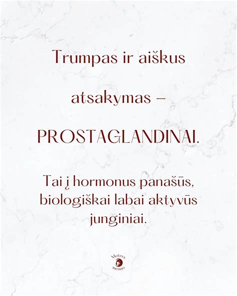 Nėščioji moteris ramiai atlieka kvėpavimo pratimus