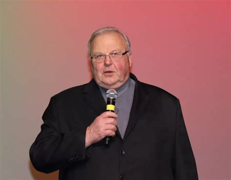 Kunigas Marijonas Savickas