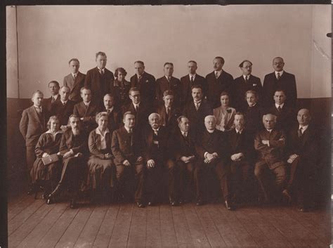 Balys Sruoga su universiteto dėstytojais