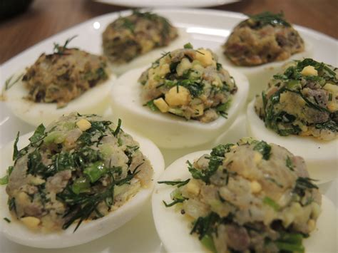 Asorti prieskonių mišiniai įdarytiems kiaušiniams