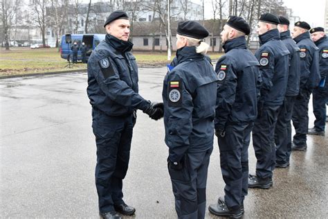 VSAT pareigūno uniforma ir simbolika