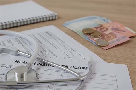 Schema, kaip skaičiuojamos ligos išmokos skirtingoms apdraustųjų grupėms