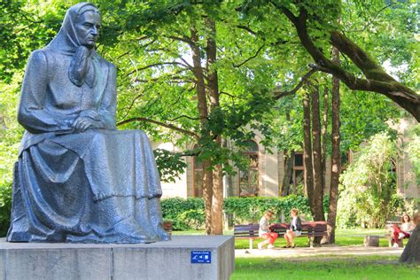 Žemaitės paminklas Vilniuje