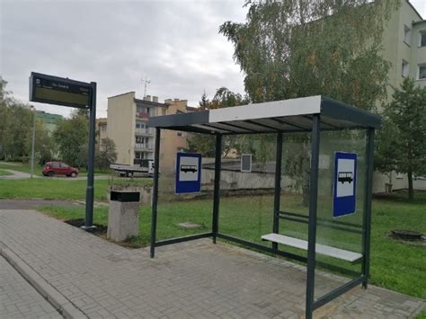 Nuotrauka su žaliuoju stogu