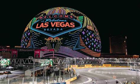 Frankas Sinatra Las Vegaso scenoje