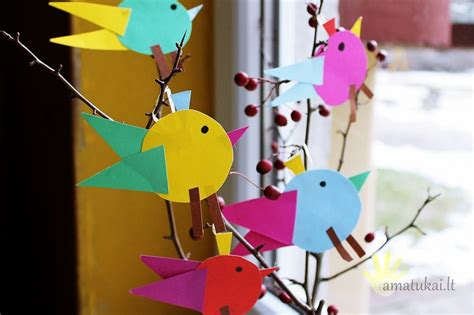 įvairūs darbeliai iš popieriaus