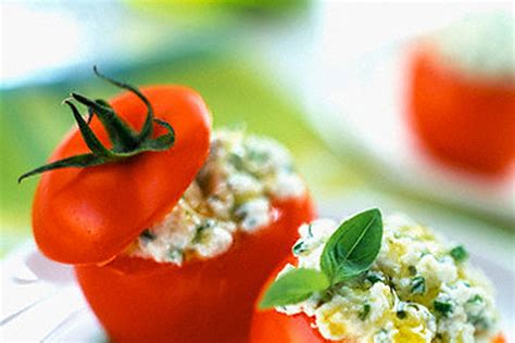 Įdarytų pomidorų asorti