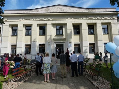 Senjorų laisvalaikis ir šventės senelių namuose