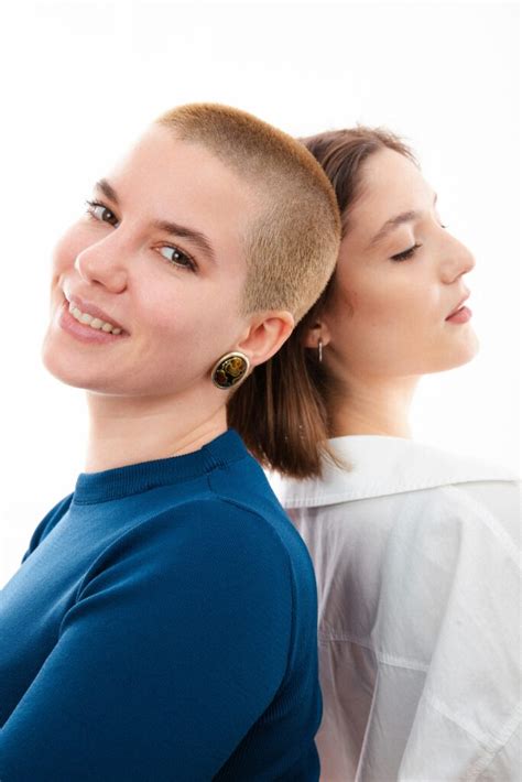 Įvairūs tatuiruočių stiliai moterims