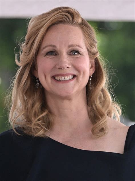 Paula Giamatti ir Laura Linney filme 