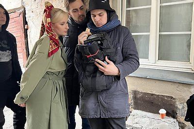 Ramūnas Difartas dainos „Jeigu“ vaizdo klipo filmavime prie Kauno marių