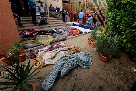 Karo griuvėsiai ir humanitarinė krizė