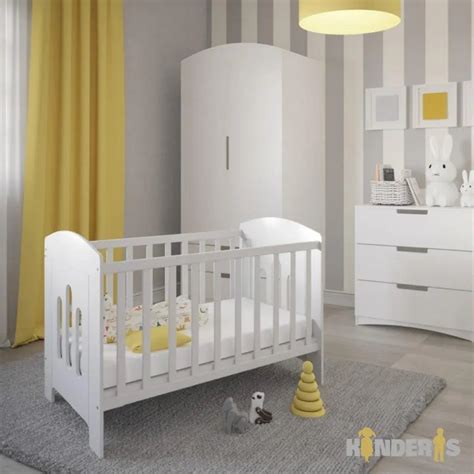 Kūdikio lovytė tėvų kambaryje