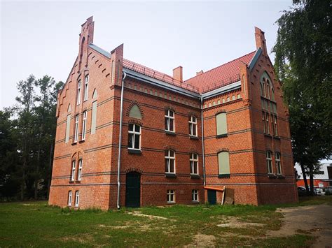 Šilutės rajono savivaldybės administracijos pastato fasadas