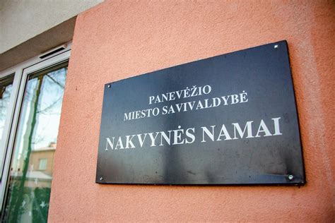 Nakvynės namų iliustracija