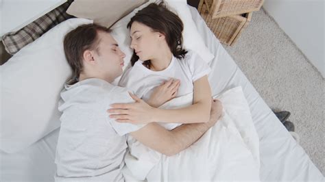 Patarimai poroms dėl miegojimo atskirai