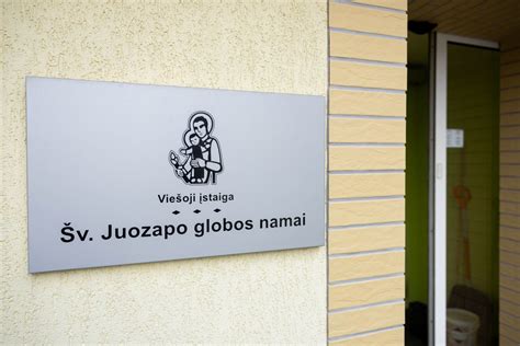 Šv. Juozapo Globos Namų pastato fasadas Panevėžyje