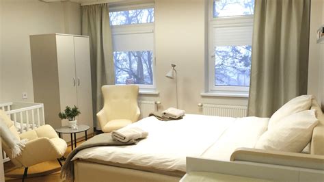 Moderniai įrengta gimdyvių palata