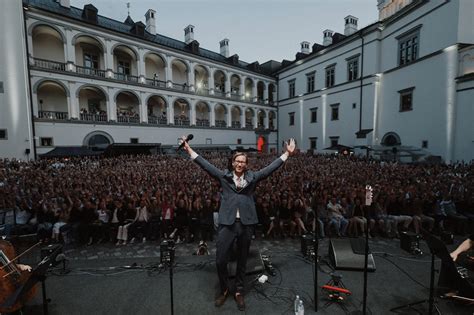 koncertų organizavimo procesas ir artistų darbas