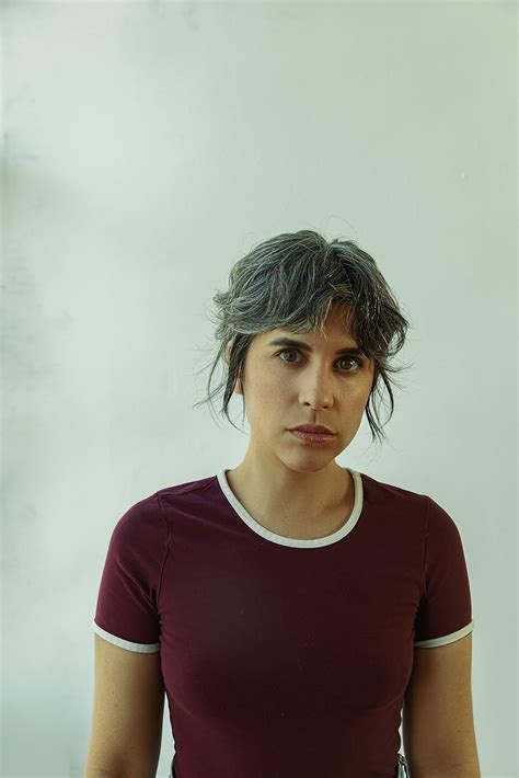Personažų, kuriuos įgarsino Ashly Burch, koliažas