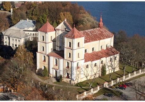 Trakų Švenčiausios Mergelės Marijos Apsilankymo bazilikos eksterjeras