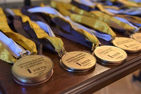 Mokinių apdovanojimai ir olimpiadų nugalėtojai