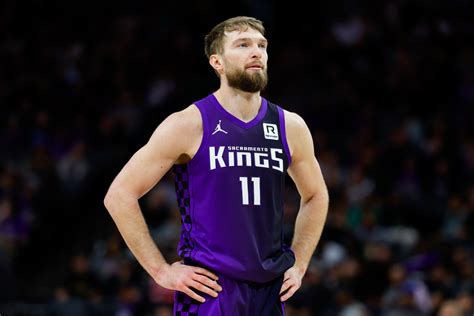 Domantas Sabonis su Sacramento Kings apranga