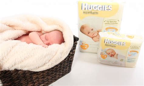 Drėgmės indikatoriaus funkcija ant Huggies sauskelnių