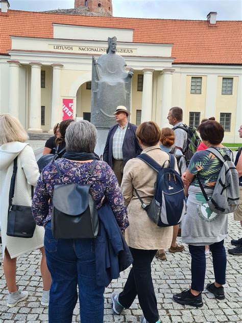 Istorinė nuotrauka: pirmieji lopšelių-darželių pedagogų kursai