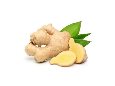Įvairūs imbiero produktai: šviežias imbieras, džiovintas imbieras, imbiero milteliai