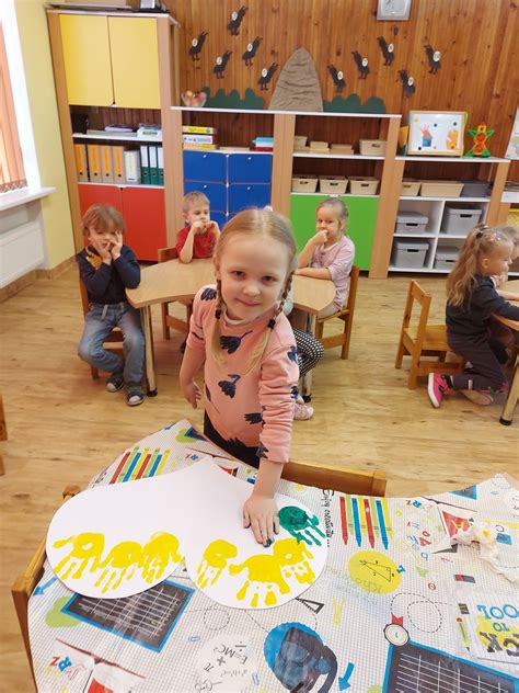 Vaikai, dalyvaujantys kūrybiniame projekte