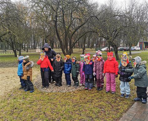 Santariškių darželio kiemo vaizdas pavasarį