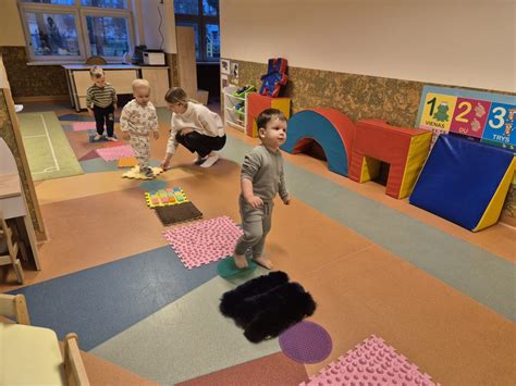 Pavyzdžiai vaikų darželio grindų dangai
