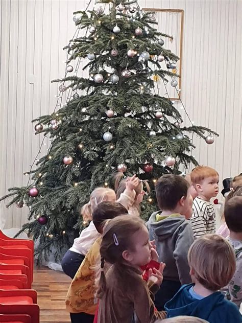 Vievio miesto vaizdas su darželio „Eglutė“ žymekliu