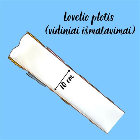 Tradicinis margučių ridenimo lovelis ir spalvoti kiaušiniai