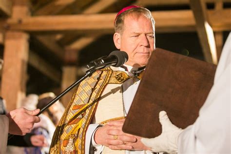 Šeimos susibūrimas prie stalo