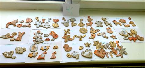 vaikas lipdo margutį iš modelino