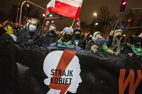 Protestai Lenkijoje prieš abortų draudimą