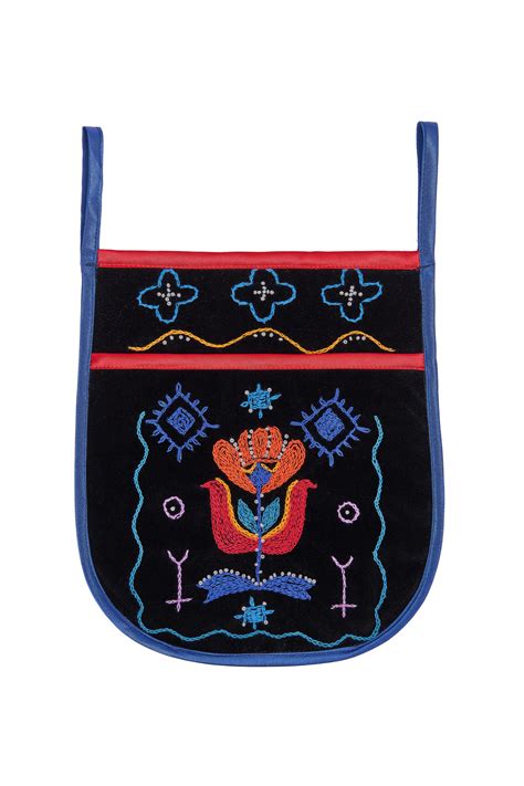 Moters krepšelis gimdykloje