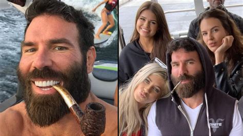 Dan Bilzerian su merginomis vakarėlyje