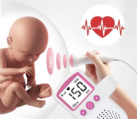 Motina, klausanti kūdikio širdies plakimo su Dopleriu