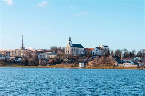 Telšių miesto panorama su septyniomis kalvomis ir Masčio ežeru