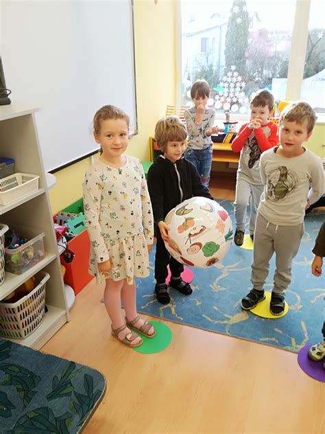 vaikai edukacinės veiklos metu
