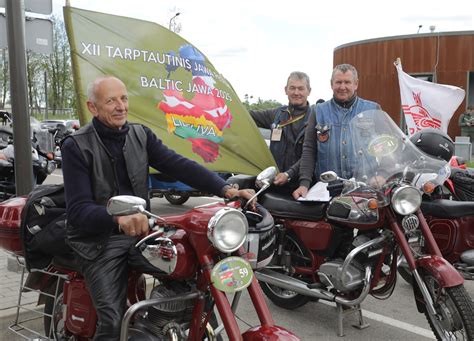 Tarybinių motociklų entuziastai