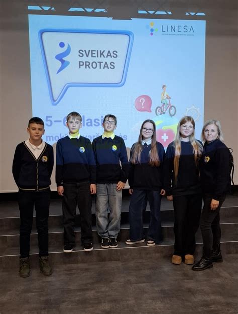 Mokyklos komanda „Outside“ projekte