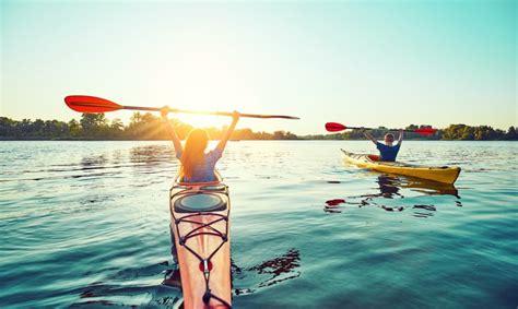 Nėščioji plaukia jūroje